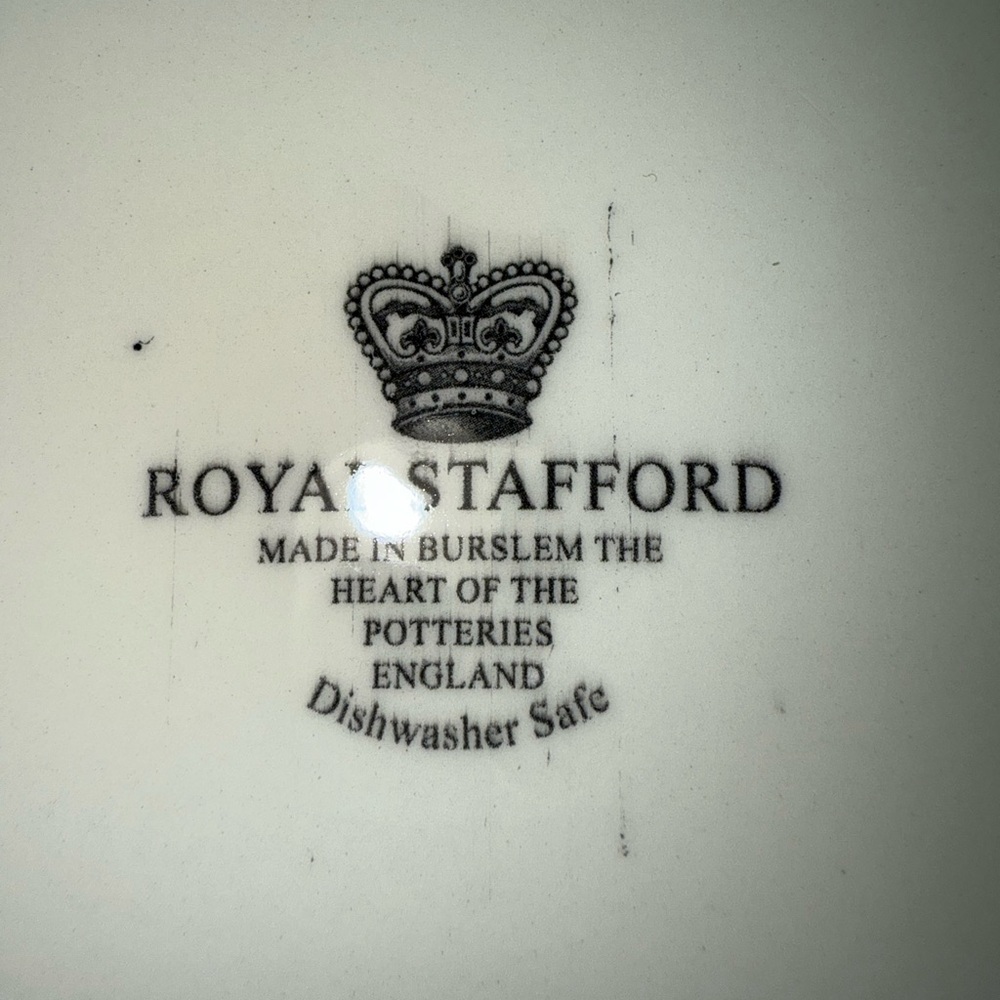 3 Dinning And 1 Salad Thanksgiving Royal Stafford Plates - Picture 7 of 7